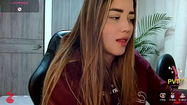 Lucia star   online show from 02.14.26