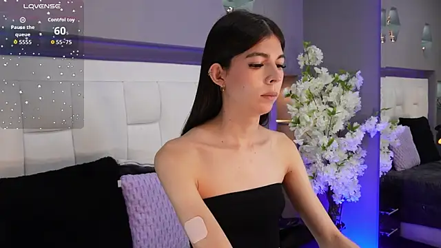 CuteAri online show from 11.02.25