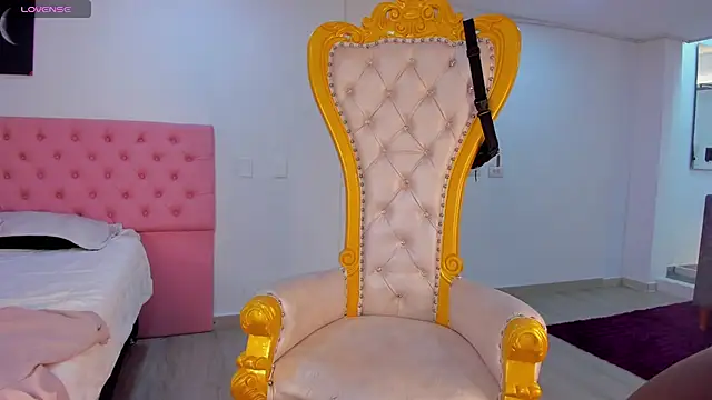 Latrellx7 online show from 01.05.25