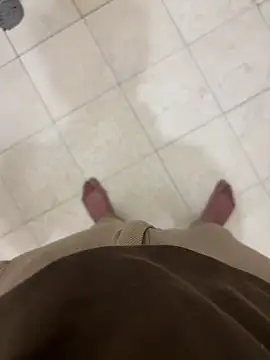 Snapshot of SexMachine1069 chatting on 02.08.25 SexMachine1069 online show from 02.08.25