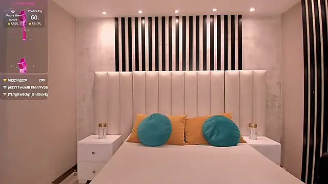 GiaFerrara online show from 02.08.25