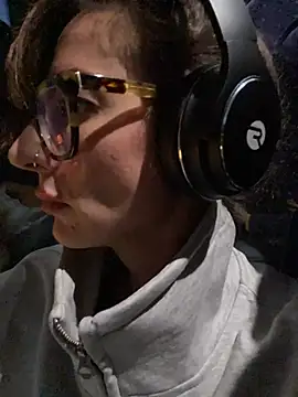 Snapshot of Thunder-Cunt chatting on 12.22.25 Thunder-Cunt online show from 12.22.25