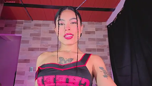 Snapshot of Dolcee_zoe chatting on 02.15.26 Dolcee zoe online show from 02.15.26