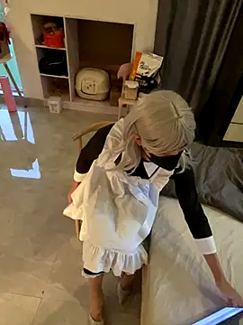 Snapshot of AwakeSubtitle chatting on 09.27.25 AwakeSubtitle online show from 09.27.25