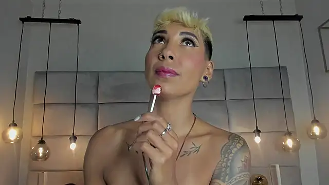 MiaMorgan  online show from 01.26.25