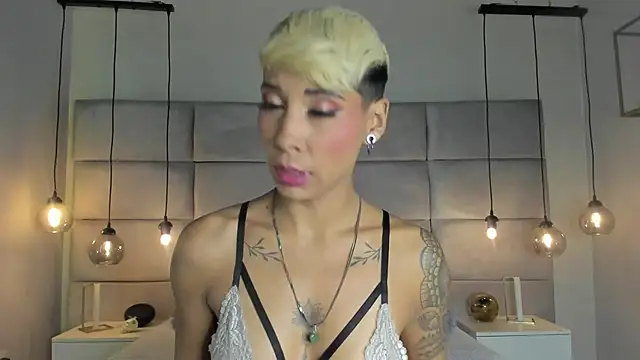 MiaMorgan  online show from 01.30.25