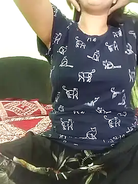 Snapshot of Taniya07 chatting on 01.19.25 Taniya07 online show from 01.19.25