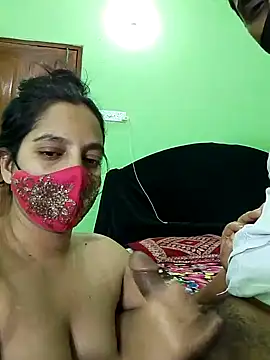 Snapshot of Taniya07 chatting on 03.08.25 Taniya07 online show from 03.08.25