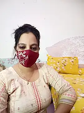 Snapshot of Taniya07 chatting on 10.05.25 Taniya07 online show from 10.05.25