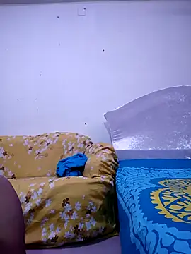 Snapshot of Taniya07 chatting on 10.19.25 Taniya07 online show from 10.19.25