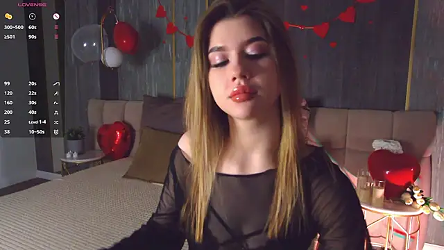 Snapshot of Sara_Lewiis chatting on 02.09.26 Sara Lewiis online show from 02.09.26