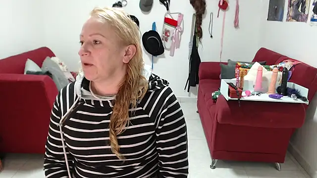 emperabigbootybigass online show from 12.19.25