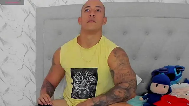 luigiferrara online show from 04.12.26