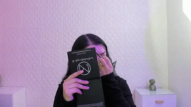 Violetaa diazz online show from 03.30.26