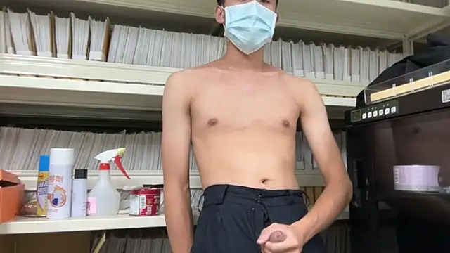 Benson18y online show from 09.18.25