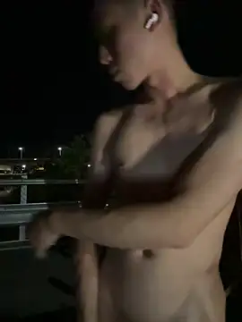 Benson18y online show from 09.29.25