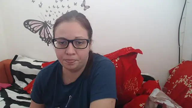 LadyHellene online show from 02.25.25