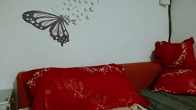 Snapshot of LadyHellene chatting on 11.07.25 LadyHellene online show from 11.07.25