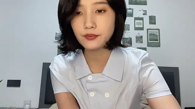 Snapshot of Arrebo1 chatting on 12.26.24 Arrebo1 online show from 12.26.24