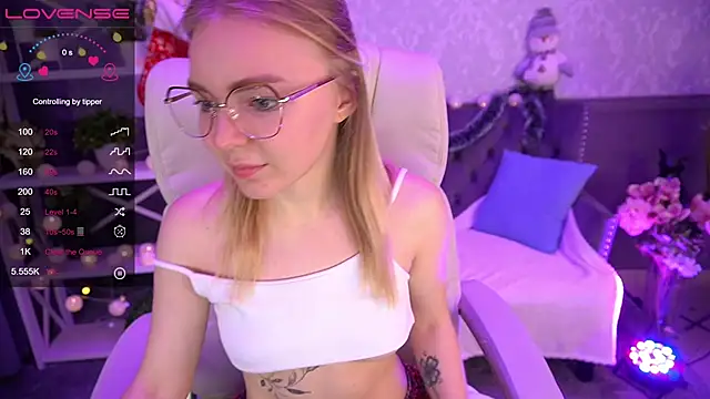 EmilySunshineS online show from 12.25.24