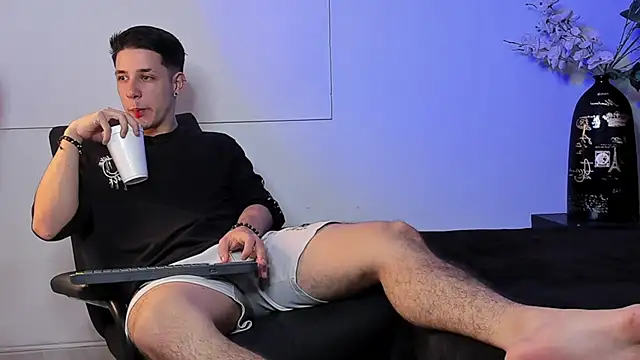 Adan rivas  online show from 01.21.25