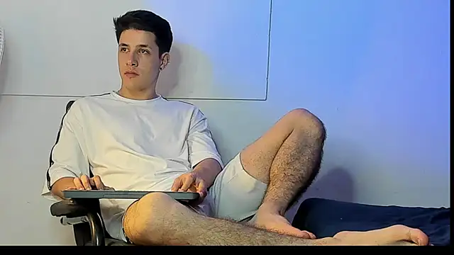 Adan rivas  online show from 03.04.25
