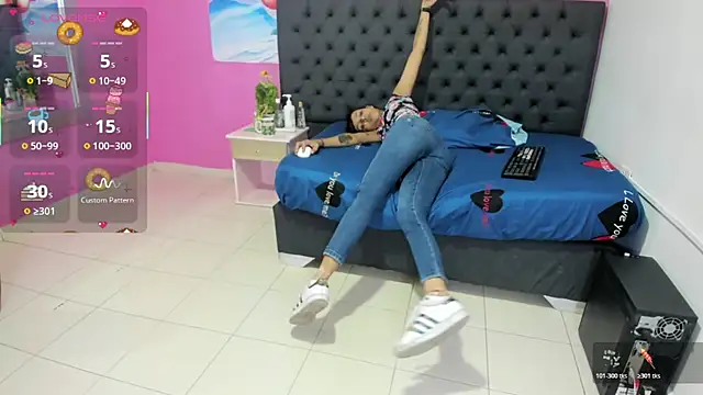  candy jade  online show from 10.23.25