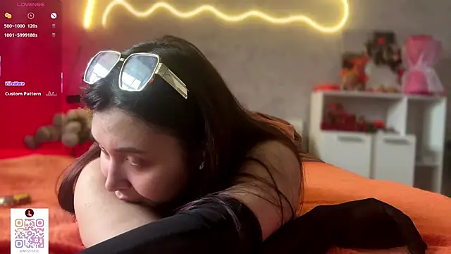 UdeleBarns online show from 10.22.25