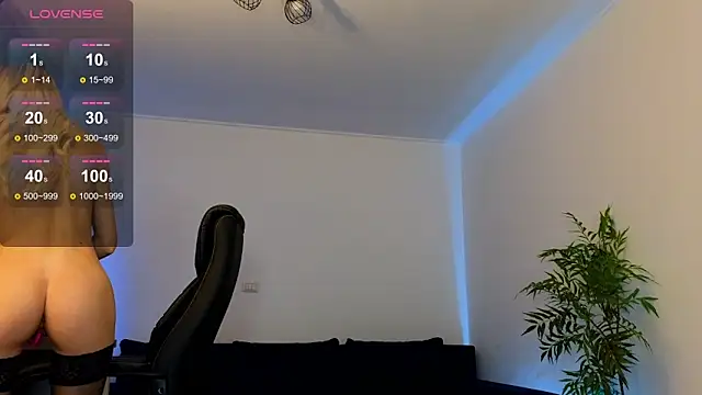 Snapshot of janecandyy_ chatting on 01.13.25 janecandyy online show from 01.13.25