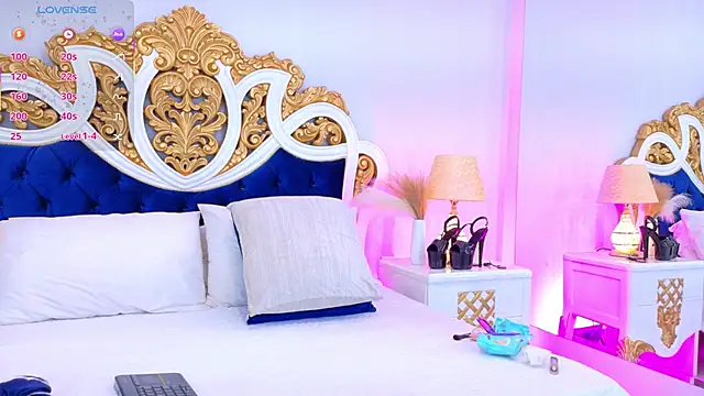 AshleyFerri online show from 11.14.25