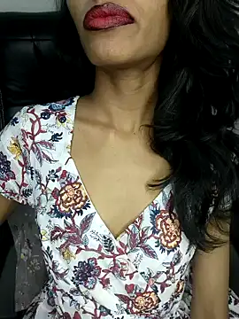 glam goddess online show from 01.07.25