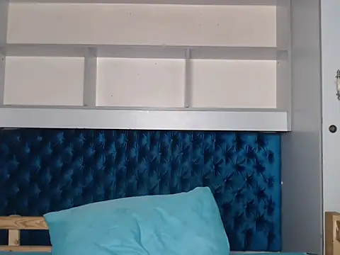 Zeeyonce696 online show from 01.19.25