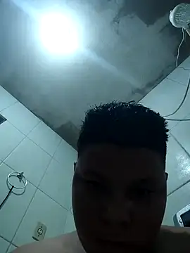 Snapshot of putoso031 chatting on 12.23.24 putoso031 online show from 12.23.24