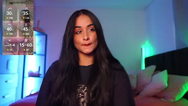 Snapshot of abigail_adamss chatting on 10.26.25 abigail adamss online show from 10.26.25