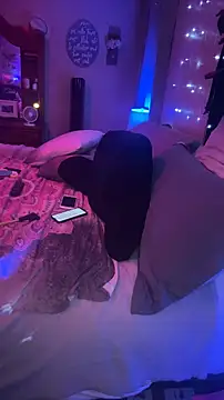 Snapshot of Dani_Dragon69 chatting on 12.15.24 Dani Dragon69 online show from 12.15.24