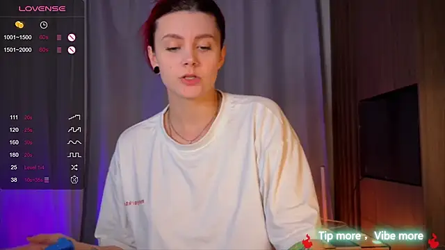 Snapshot of HarpyWitch chatting on 02.27.25 HarpyWitch online show from 02.27.25