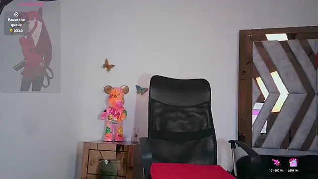 Snapshot of littleayshel chatting on 02.05.25 littleayshel online show from 02.05.25