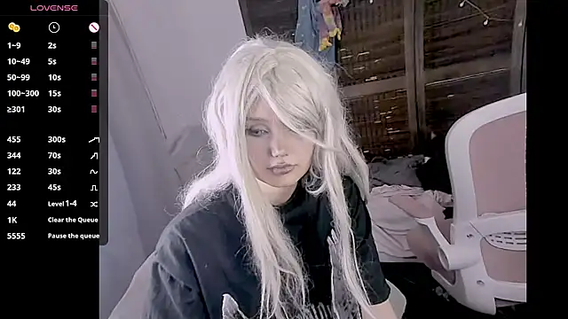 madokapruriens online show from 10.20.25