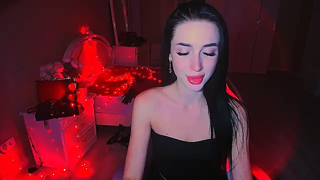 lovely desire online show from 10.17.25