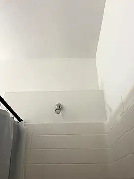 AlyssiaAmoreXO online show from 11.25.25