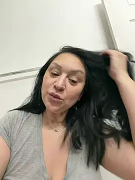 AlyssiaAmoreXO online show from 06.24.26