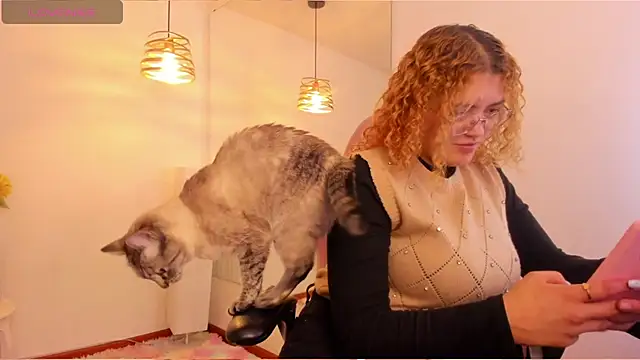 Snapshot of Missbrave1 chatting on 02.24.25 Missbrave1 online show from 02.24.25