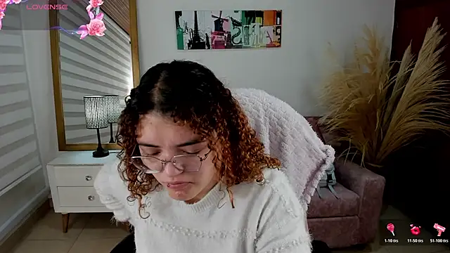 Snapshot of Missbrave1 chatting on 11.04.25 Missbrave1 online show from 11.04.25