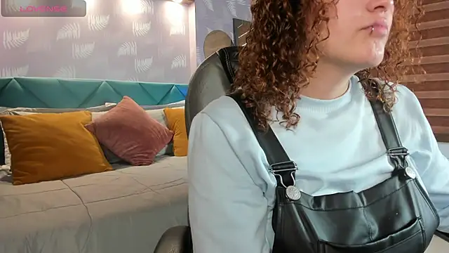 Snapshot of Missbrave1 chatting on 11.11.25 Missbrave1 online show from 11.11.25