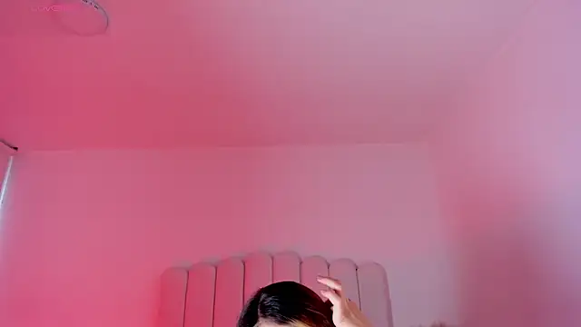 Sarajonnes online show from 10.08.25