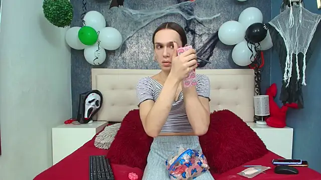 Celestial Queen  online show from 10.29.25