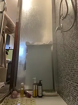 Dikkiduohottt online show from 02.14.25