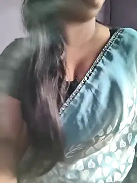 Snapshot of Cute_payal0 chatting on 12.21.25 Cute payal0 online show from 12.21.25