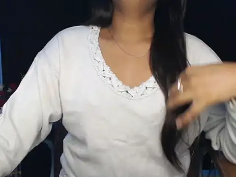 Snapshot of Wish_Queen chatting on 02.18.25 Wish Queen online show from 02.18.25
