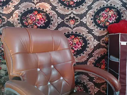 Wish Queen online show from 12.22.25